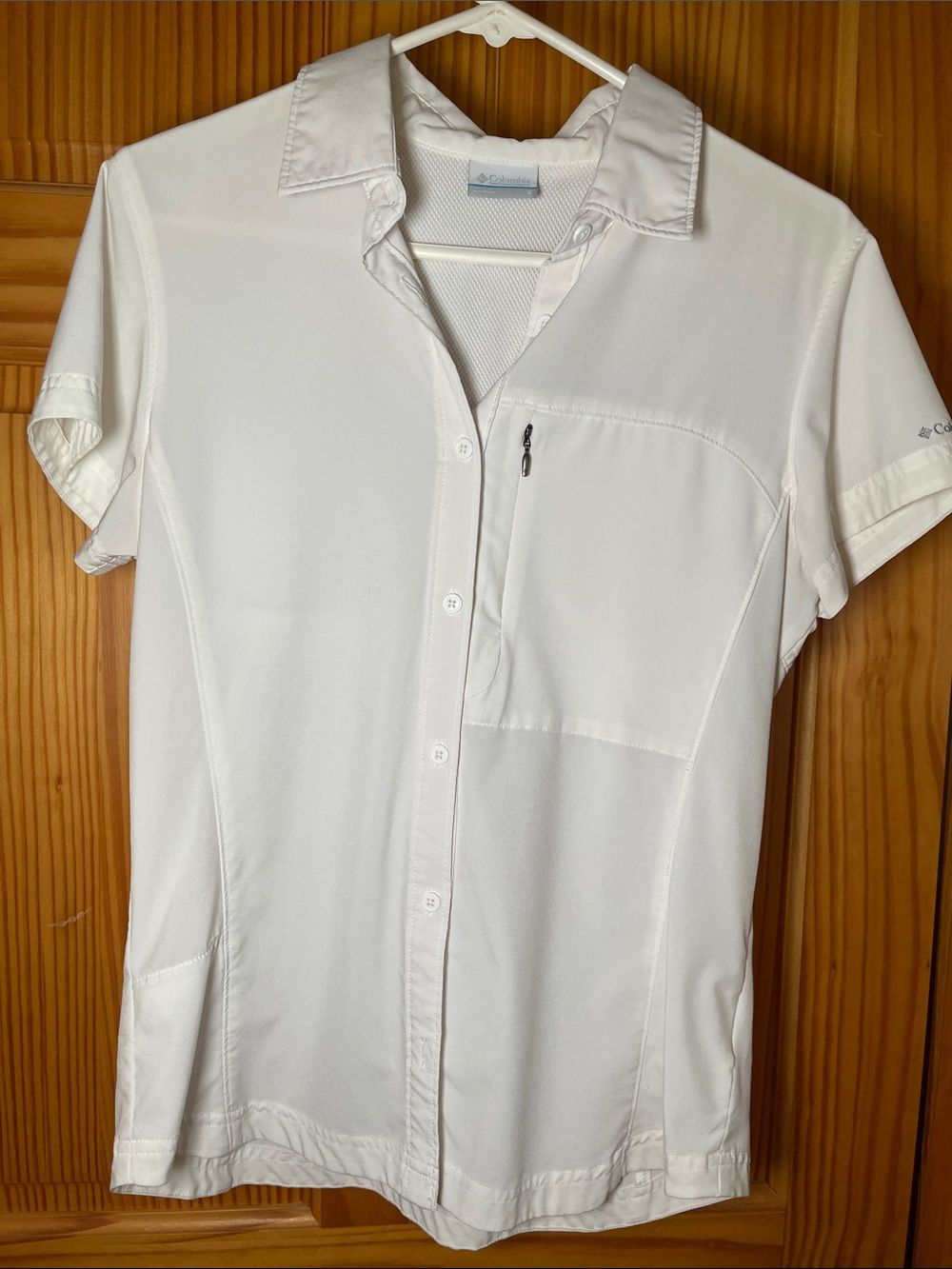 Columbia women's Short-Sleeve Button Down Shirt - White